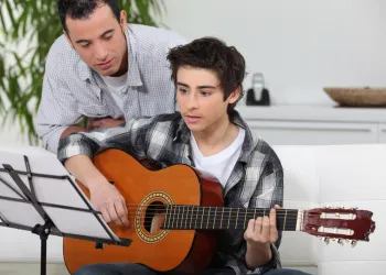 MEB Onaylı Gitar Kursları İzmir