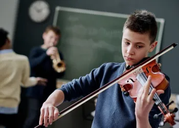 MEB Onaylı Keman Kursları İzmir