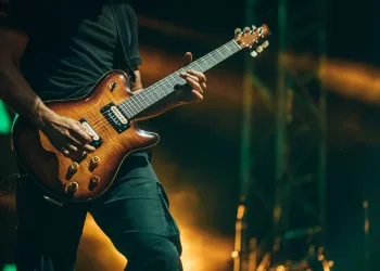 Halk Eğitim Gitar Kursu-Ücretsiz Gitar Çalmayı Öğrenme Fırsatı