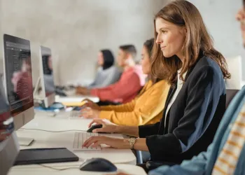 Kendimi Geliştirmek İçin Hangi Kurslara Gidebilirim? İşte Cevabı!