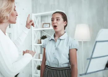 MEB Onaylı Şolfej Şarkı Söyleme Dersi ile Kendi Vokal Stilinizi Geliştirin!