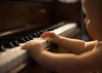 Oyunla Piyano Eğitimi: Çocukların Severek Öğrendiği Modern Metotlar