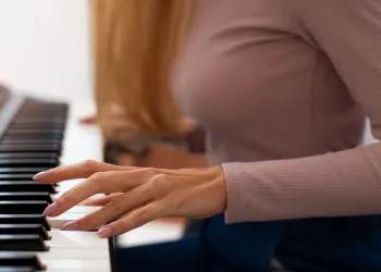 Piyano Dersi Kimler İçin Uygundur? (Yaş ve Seviye)