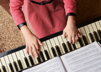 MEB Onaylı ve Özel Piyano Kursları Arasındaki Farklar Nelerdir?