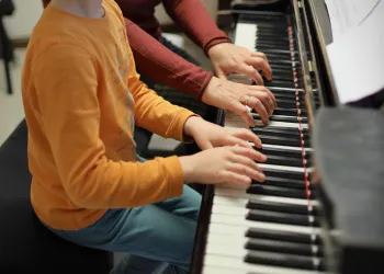 Piyano Çalmanın Faydaları Nelerdir? (Bilimsel Olarak Kanıtlanmış)