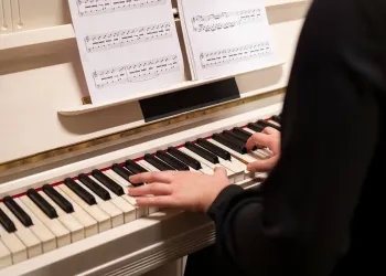 Piyano Kursu Sertifikası Ne İşe Yarar? (MEB, ABRSM, LCM)