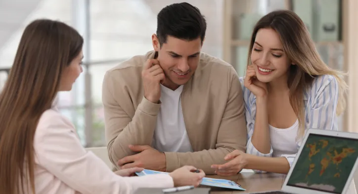 Turizm Alanında MEB Onaylı Eğitimlerin Önemi: Tatil Home'dan Tavsiyeler